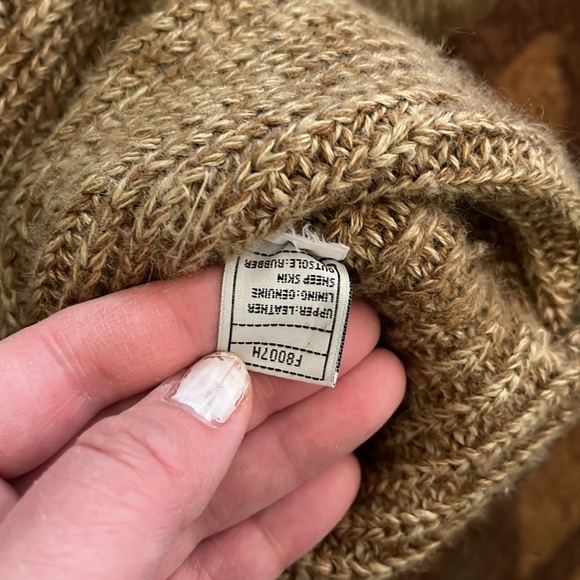 Ugg Cardy Boots Womens Size 6 Tan Brown Tall Three Button Ribbed - Picture 4 of 9